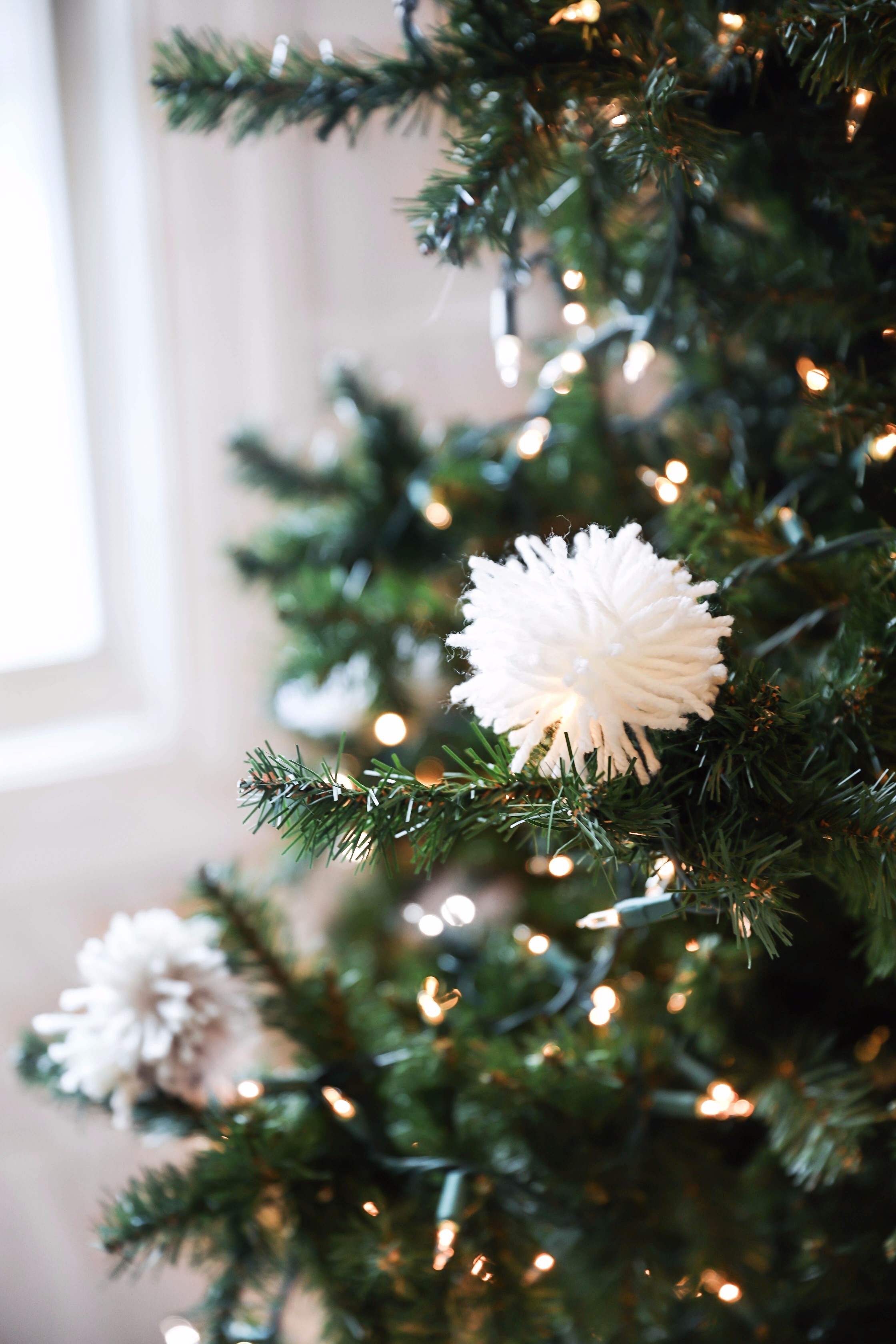 DIY Holiday Decor  My Christmas Tree Decor! – Lauren Emily Wiltse